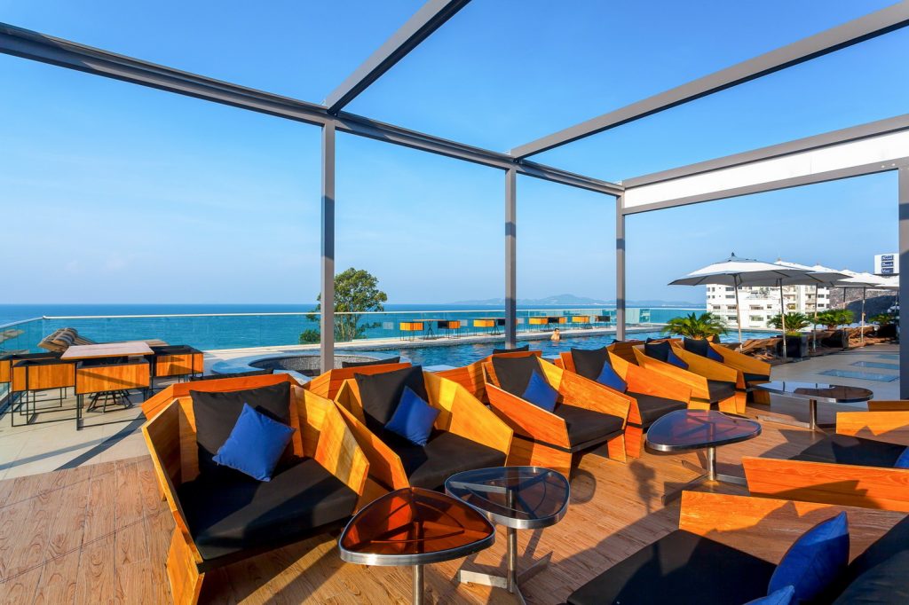 Centara Grand Phratamnak Pattaya