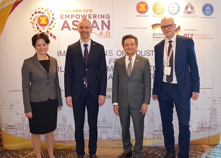 Empowering ASEAN 4.0: Implications of Industry 4.0 for Skills Development Strategies of Business and Industry