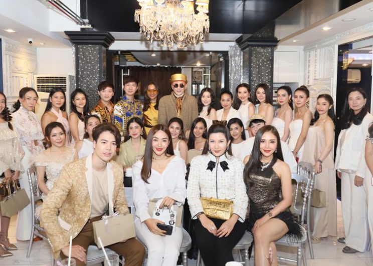 Hair Treatment Exclusive เวิร์กชอป โดย มาร์ค ธาวิน ณ Mark Thawin Ultimate Hair Solution ถนนทาวน์อินทาวน์