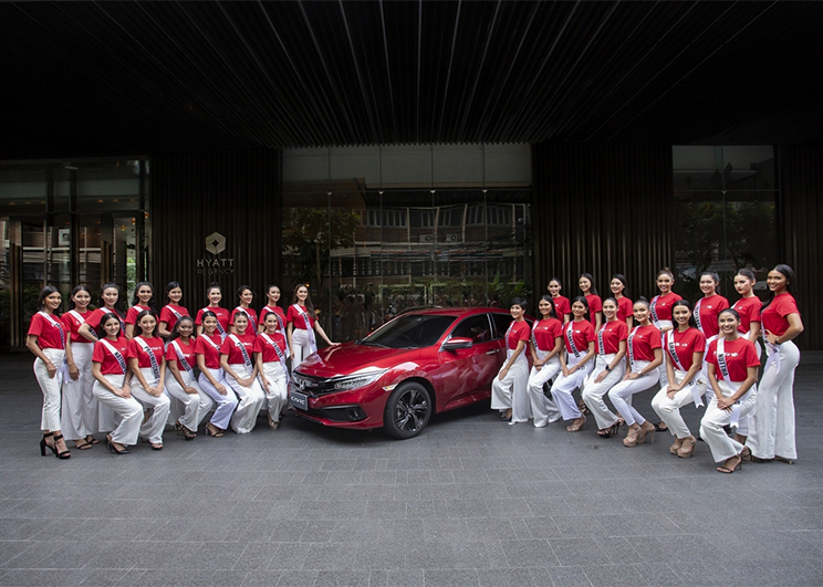 ฮอนด้า หนึ่งในผู้สนับสนุนหลักของการประกวด Miss Universe Thailand 2020 นำ ฮอนด้า ซีวิค สีใหม่ สีแดงอิกไนต์ รุ่น TURBO RS ร่วมเป็นส่วนหนึ่งในกิจกรรมช่วงเก็บตัว ก่อนการประกวดรอบตัดสิน 10 ต.ค. นี้