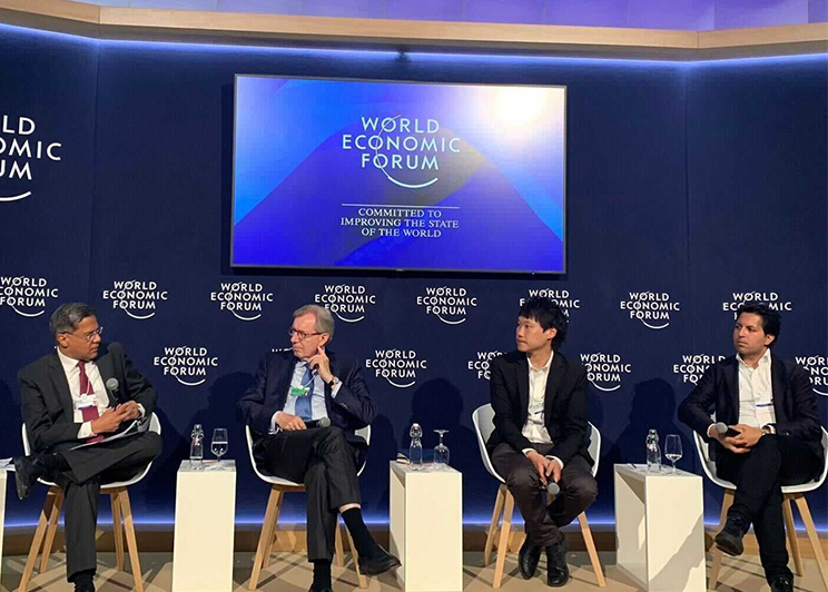 Topp Jirayut, Bitkub’s Group CEO – A Thai unicorn startup attends a visionary discussion on the topic “DeFi – Future of Decentralized Governance” at World Economic Forum: Davos 2022