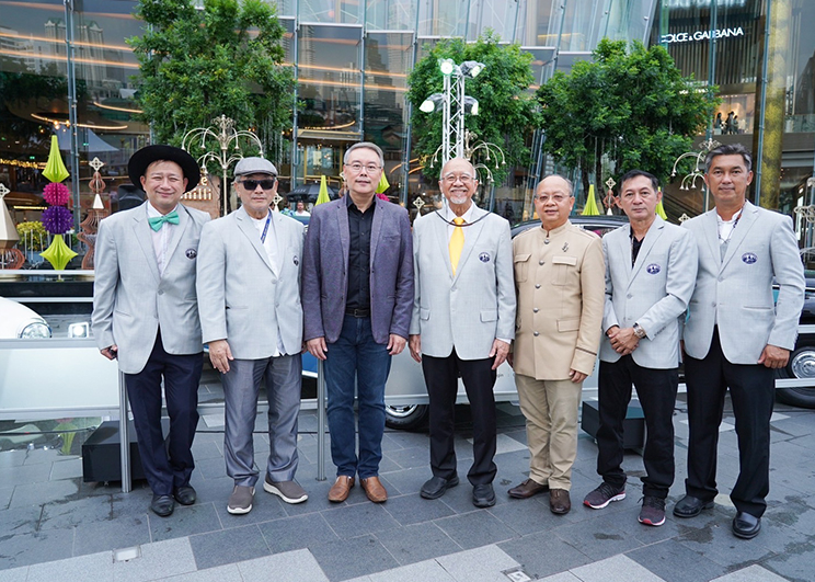 ไอคอนสยาม ร่วมกับ สมาคมรถโบราณแห่งประเทศไทย เชิญเที่ยวงาน “ICONSIAM VINTAGE CAR SHOW” ครั้งแรกกับนิทรรศการรถโบราณอายุกว่า 120 ปี ริมแม่น้ำเจ้าพระยา ตั้งแต่วันที่ 18-20 พ.ย. 65 ณ ริเวอร์ พาร์ค