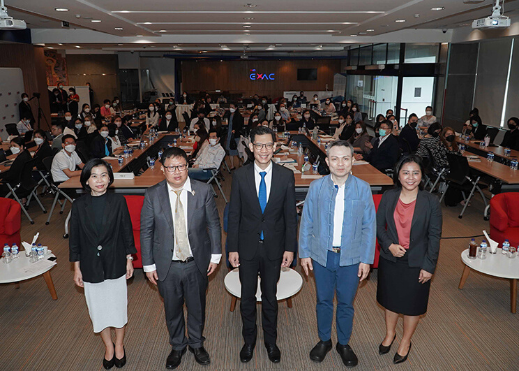 EXIM BANK จับมือกรมการค้าต่างประเทศ และ สำนักงาน ปปง.  จัดการอบรมเชิงปฏิบัติการเสริมศักยภาพผู้ประกอบการไทยขยายธุรกิจสู่ตลาดโลกยุค Next Normal