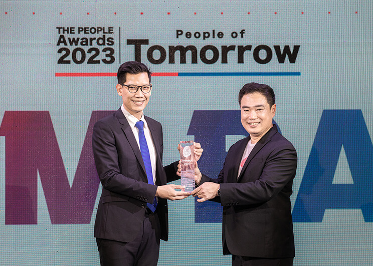 EXIM Thailand Wins Corporate of Tomorrow Award  as an Organization that Drives Thai Businesses’ Sustainable Growth  in Global Trade of the New Era
