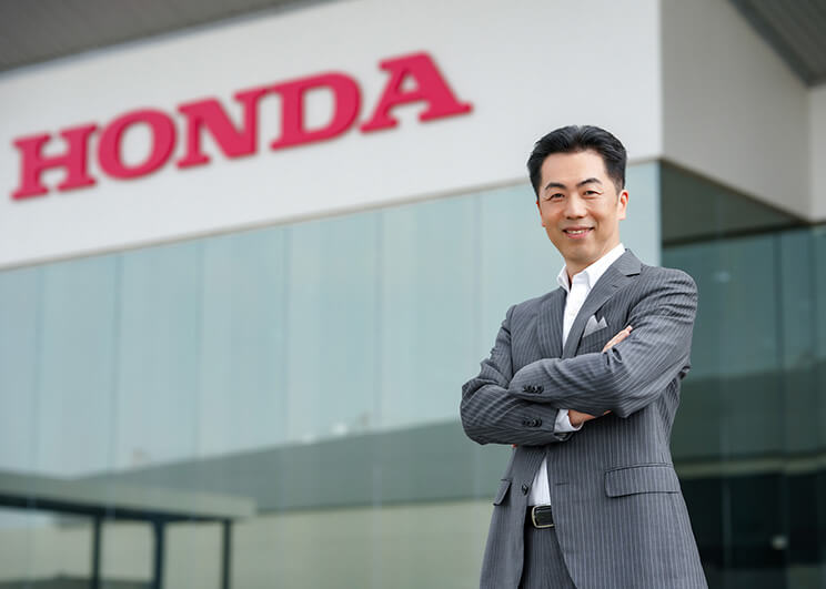 Honda Introduces Mr. Hideo Kawasaka as New President and CEO,  Also Relocates New Sales and Service Head Office  Under “One Dream, All Possibilities” Concept