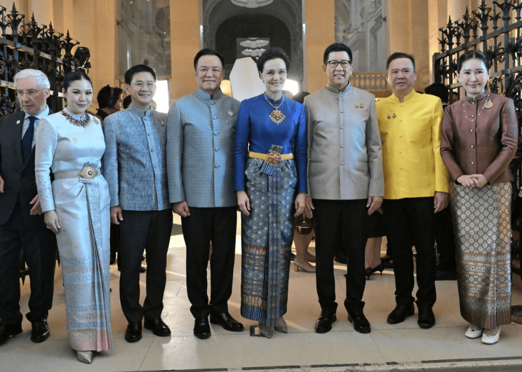สมเด็จพระเจ้าลูกเธอ เจ้าฟ้าสิริวัณณวรีฯ ทรงเปิดนิทรรศการครั้งประวัติศาสตร์ “ราชพัสตราสู่สากล La Mode en Majesté. Royal Thai Dress from Tradition to Modernity” ณ กรุงปารีส สาธารณรัฐฝรั่งเศส ถ่ายทอดมรดกไทยสู่เวทีสากล